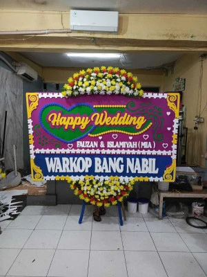 Papan Bunga di Kawasan Industri Delta Silicon